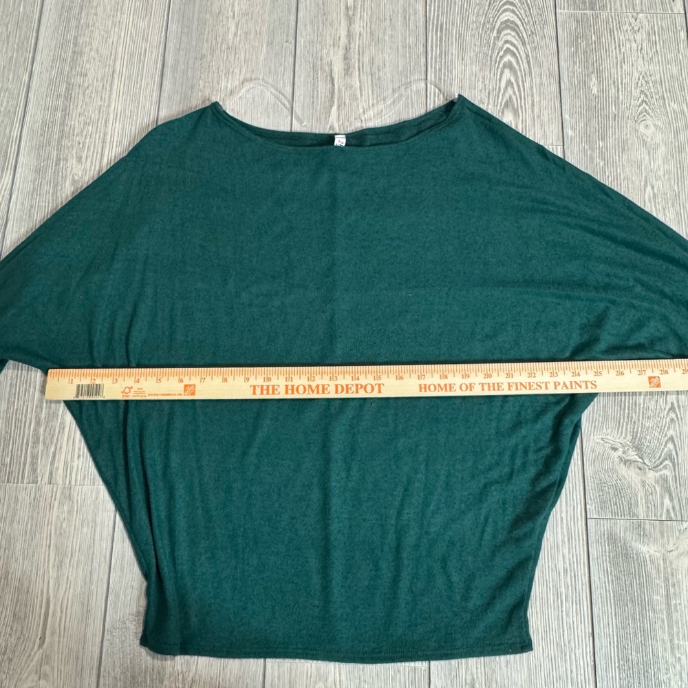 Green Dolman Sleeve Top, Boatneck, Size Medium, - Picture 6 of 9